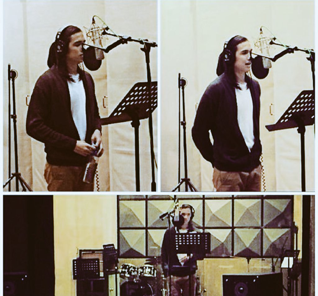 msjanahmara's tweet photo. WHAT IS THE MEANING OF THISSS???! Pang Araneta ba to toms?¿? Let's Go Tommy Let's gowwwww!!!#ShowtimeTuLoyAngPasko https://t.co/P1KWweKrv4