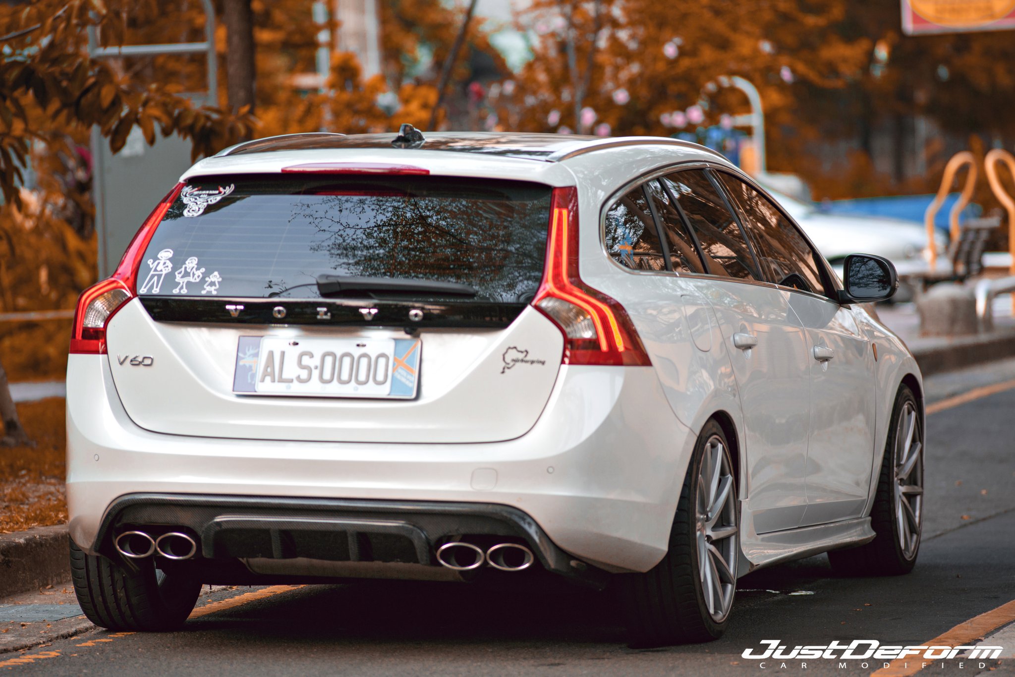 Volvo s60 rear deals diffuser