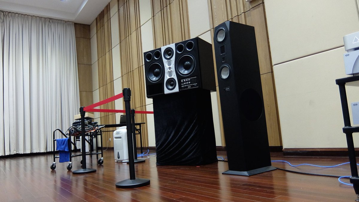 adam audio s6x