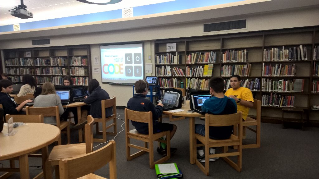 diannekrause's tweet image. More #hourofcode with WMS 8th grade! #codeed #code #wmsinnovates #wisslearns