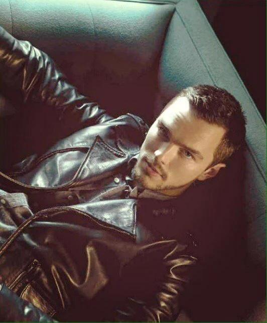 Happy Birthday Nicholas Hoult!!! You\re amazing person and sooooo handsome. 