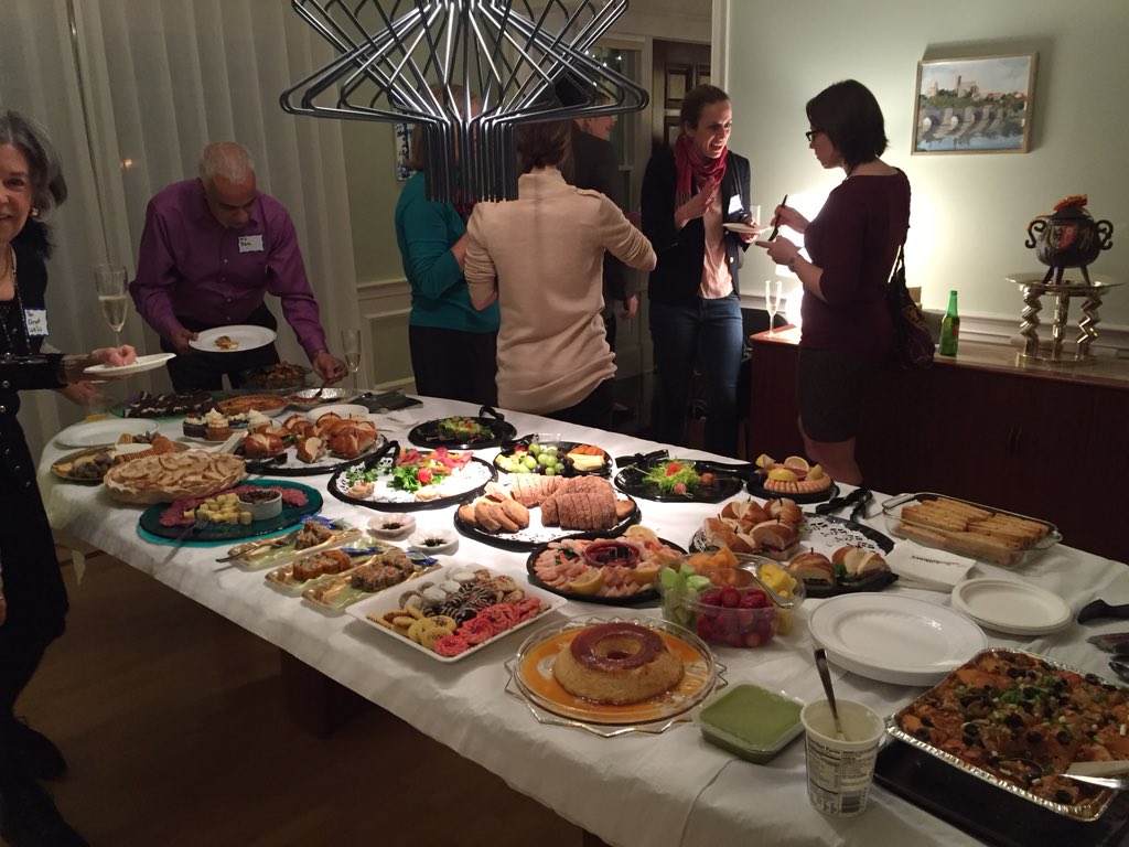 SwissCGNY's tweet photo. RT @FelixMoesner: Biggest @EcolintAlumni #Escalade2015 marmite smashing in Boston! 57 celebrated at Swiss Residence https://t.co/hJVwjHUb5Y