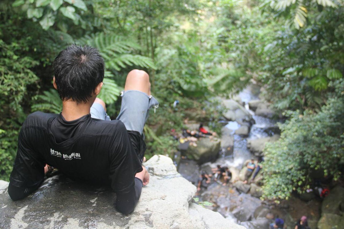 Betapa indahnya alam indonesia ini,,Dan tujuan kita untuk menjaga dan melestarikannya..