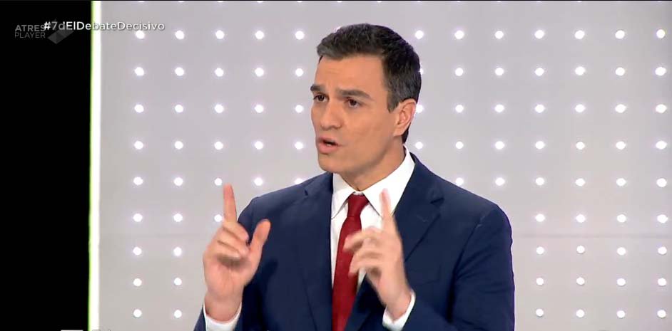 Sánchez: Rajoy tenía que haber dimitido cuando mandó el SMS a Bárcenas 
#7DElDebateDecisivo europapress.es/nacional/notic…