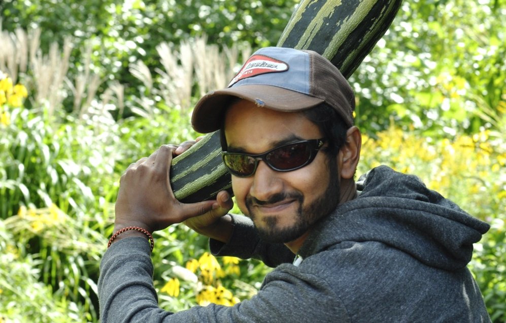 seedchange_'s tweet photo. Local food should come from local seed: Aabir Dey on Canadian #SeedSecurity https://t.co/bl9lXyYApS #iamaseedsaver https://t.co/ONpH8U7SnH