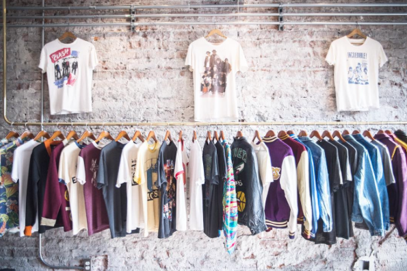 void_mx's tweet photo. Void. Luxury vintage, collectors items, vintage tees. https://t.co/fBIhCVfswQ
