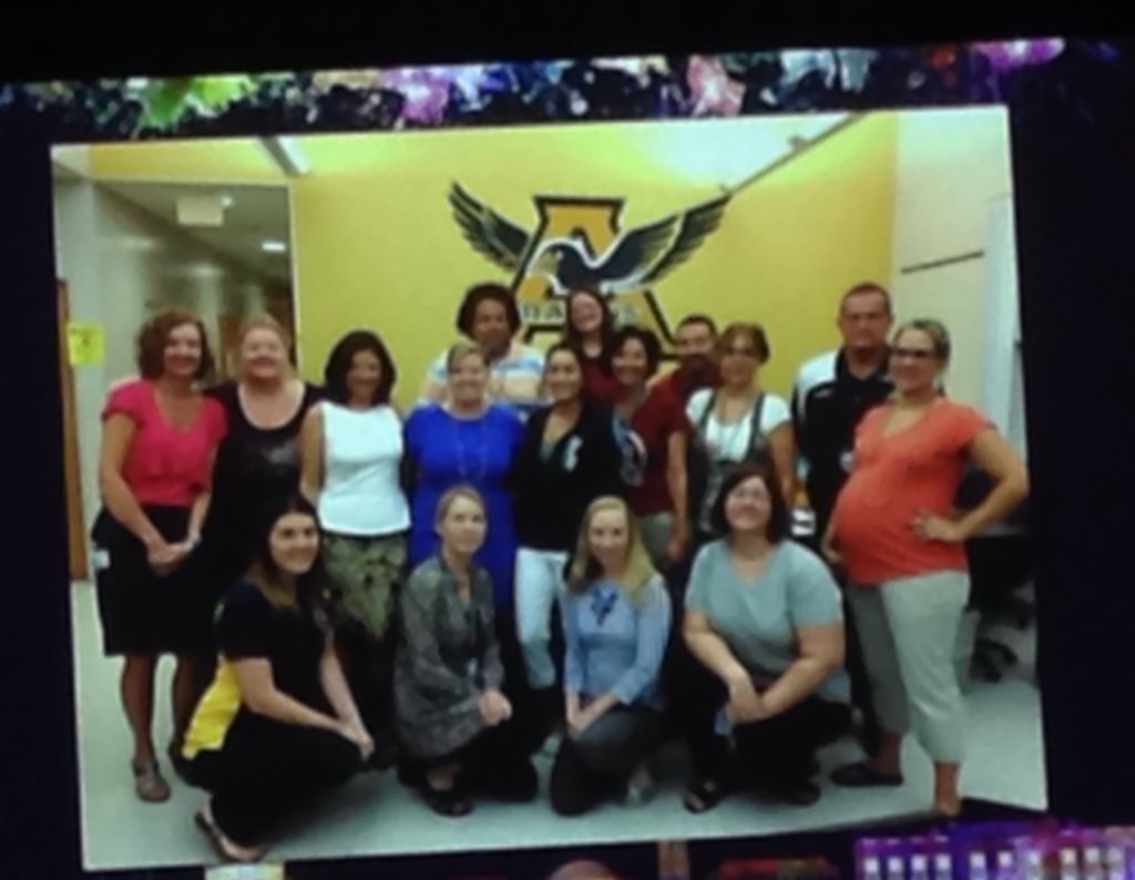 mary_culpepper's tweet image. Taking a moment to celebrate teams as collaborators, creators, and innovators. #LearnFwd15 #WCSDproflearn