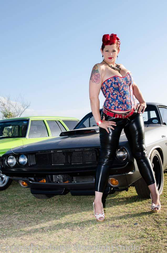brugge_te's tweet photo. Rockabilly 2015 Bombshell https://t.co/tpJ0joJmaz