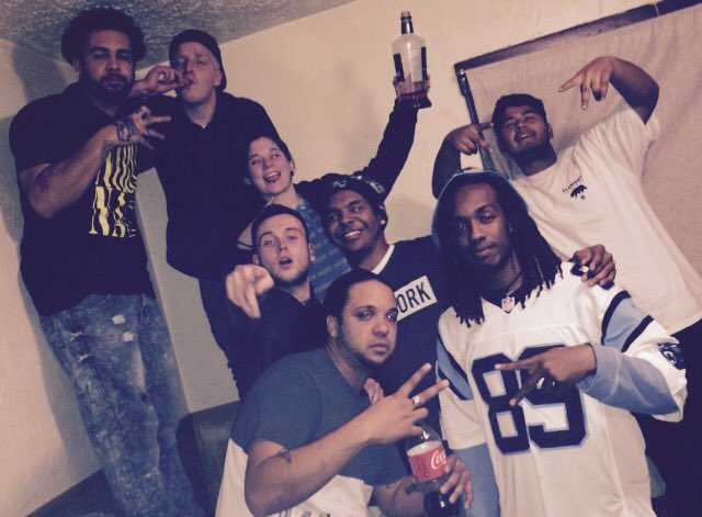haleysuxxx's tweet photo. Best pic of the night tho 🙌🏼 💯 @Napalm1Hunnid @XayHendriX @KeShawnTMC @theniggakumii @Princ3Jam3s https://t.co/xsFqYeuMQn