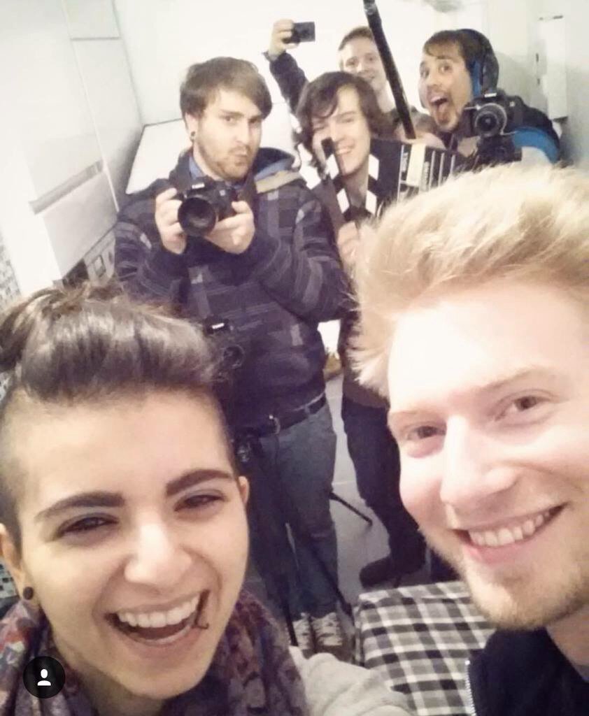 PfogelPflug's tweet photo. In der #TuberWG gehts richtig ab! https://t.co/YL9aCMuDyI