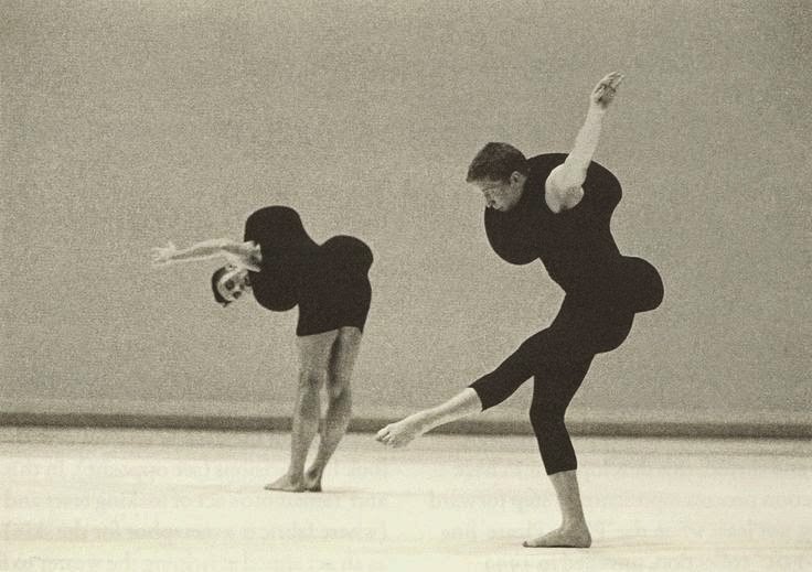 KatrinSchnabl's tweet photo. Merce Cunningham and Rei Kawakubo #MovementAndEnergy #InspireEmpower https://t.co/aJsT8KCxa3