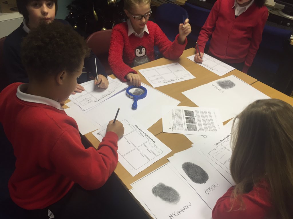 BPSMissCairns's tweet photo. Investigating a 'crime' by carrying out experiments #CSI #Science #missingteddybear https://t.co/IRnenCtQaG