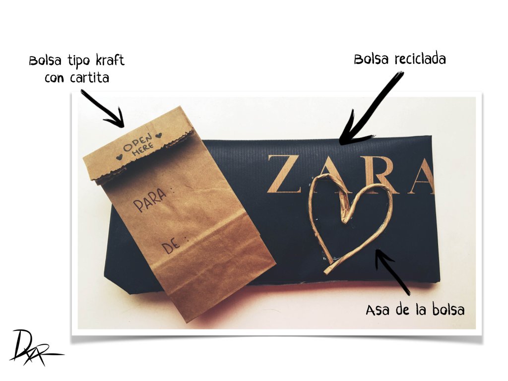 DAAR_co's tweet photo. Esta Navidad envuelve tus regalos con la misma bolsa con la que lo compraste #reciclaje #Navidad2015 https://t.co/pzK3rJ2BEr