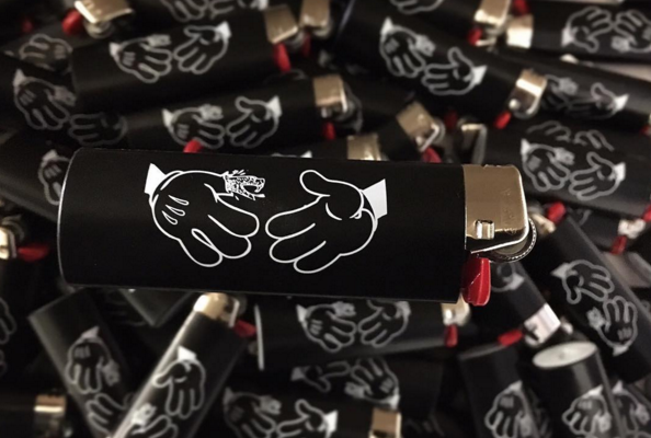 doomsayersclub's tweet photo. #DOOMSAYERS #CartoonHand #snakeShake #lighters & collection available at your skate shop & online. #EveryBodysClown https://t.co/M1EkiTn8pn