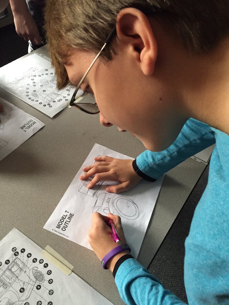 kpow100's tweet photo. 1920's Ford Factory  #handsonlearning #learningisfun @HBMBears @CrystalLakeSD47 https://t.co/QusRtwJ80C