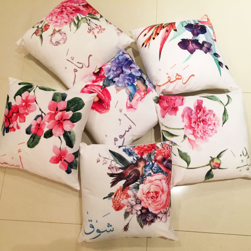 خداديات مصممة خصيصاً بالأسماء في ستديو #ديمارت 💖😍

مافي أجمل من هدية تميّزها باسم صاحبها وبنوع الورد المفضل له ❤️