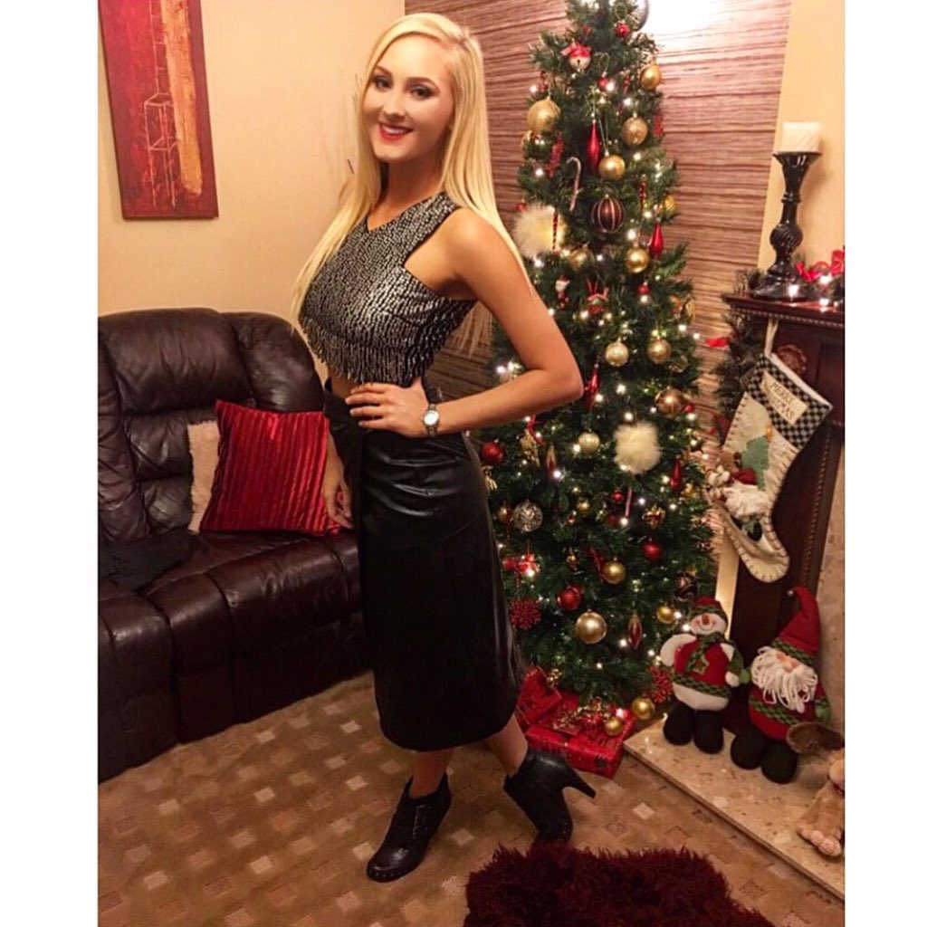 Chlow_angel's tweet photo. 🎅🏼 https://t.co/G391KHefJk
