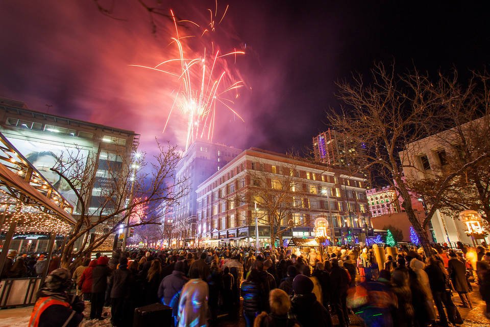 visitdenver's tweet photo. A New Year in The Mile High City: https://t.co/2GwygVV61N https://t.co/DzywMSfm4L