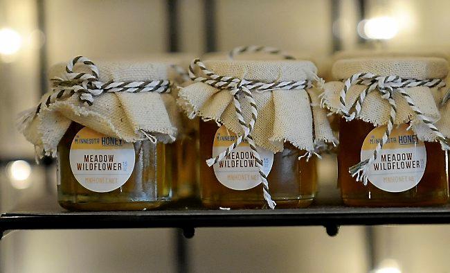 PioneerPress's tweet photo. St. Paul winter Farmers' Market now open https://t.co/5Oxvh2oe7E https://t.co/ipj2rpYO1F