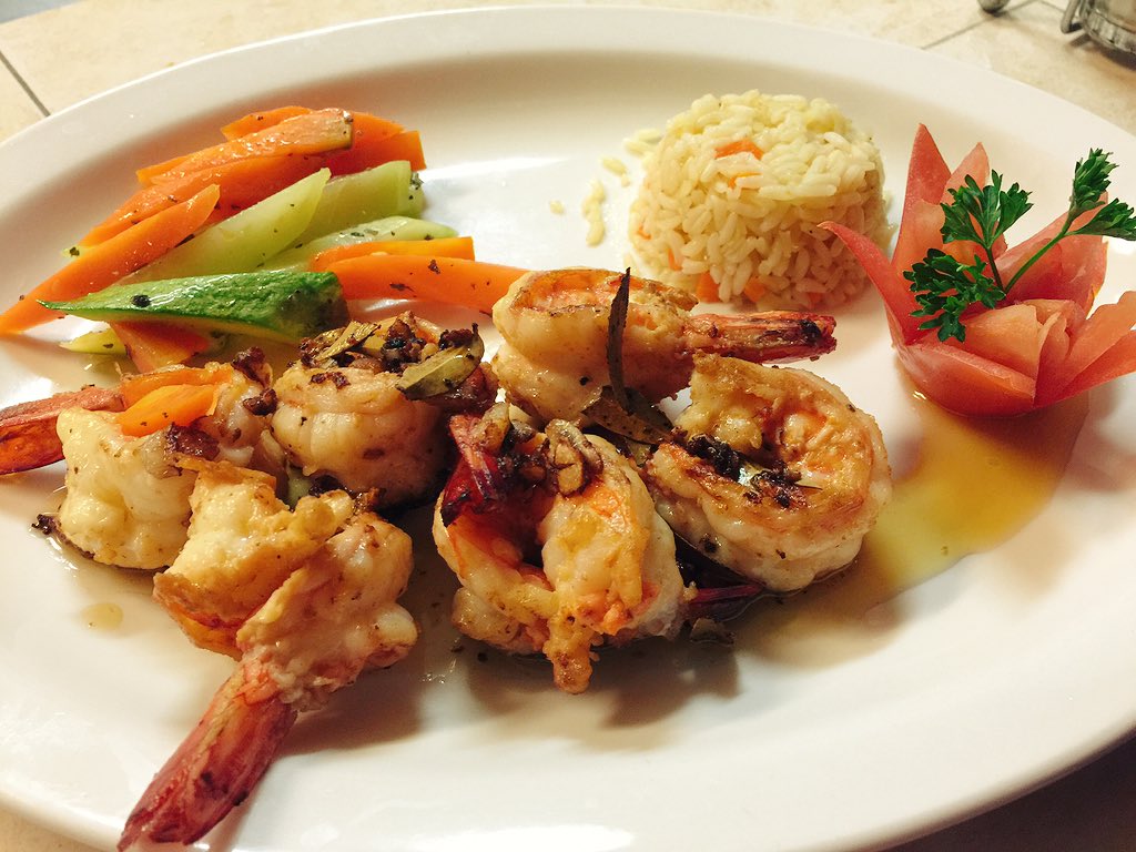SHRIMPFACTORY's tweet photo. #HappyMonday everyone! #Lunchtime #Seafood @SHRIMPFACTORY https://t.co/WXStO6LDB5