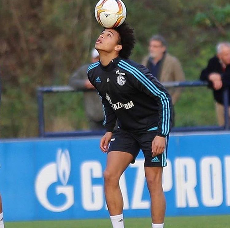 Tumblr_s04's tweet photo. Photos Schalke training #s04 💙
Leroy #Sané 
#Tumblr_s04 https://t.co/r73TXQvyrd