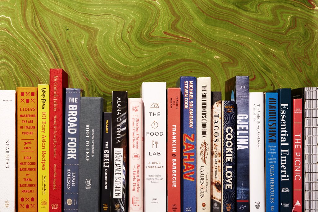 epicurious's tweet image. Here it is folks, our list of the best cookbooks of 2015. Do you have them all? trib.al/dzGynIU
