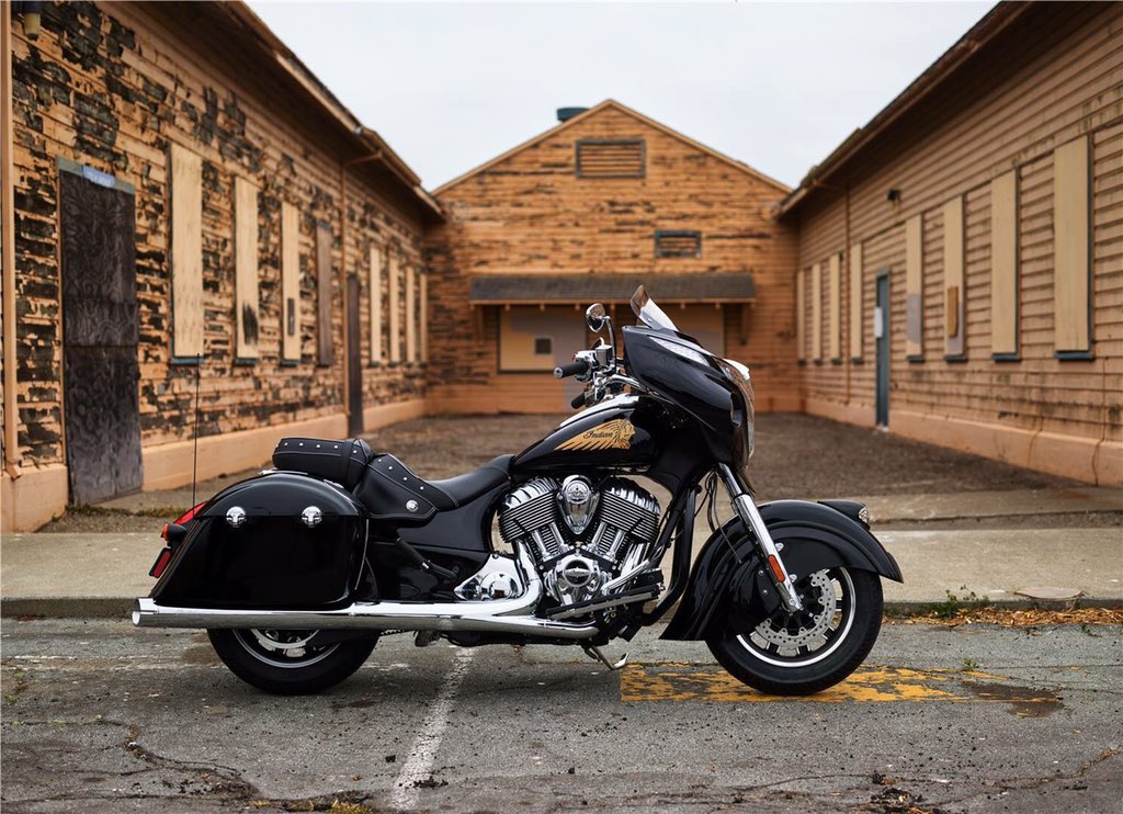 motomania_cc's tweet photo. Indian Chieftain, que líneas !!!
#superbike #custom #mmtest https://t.co/2SSVkyund2