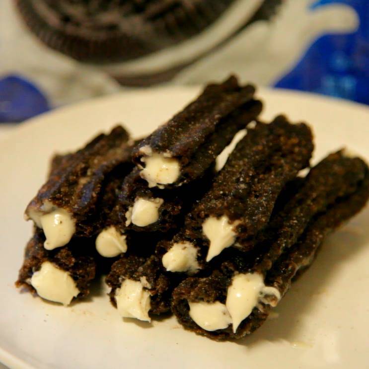 DEM_Dinero's tweet photo. ¿Qué esperas para intentarlo? CHURROS DE OREO #Delicioso #DEMD #DebesProbarlo @m_menache https://t.co/FJoJYmnSYY https://t.co/XXFKv7WkfT