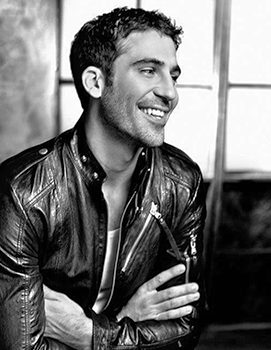 actorvschar's tweet image. miguel ángel silvestre // lito rodriguez