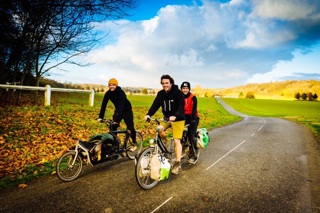 SeeMeCycle3's tweet photo. Incredible photos from @davydepauw #SeeMeCycle #movetheclimate @Climate_Express #bike #tour https://t.co/76iqOy1Kml https://t.co/QTkTIEj4be