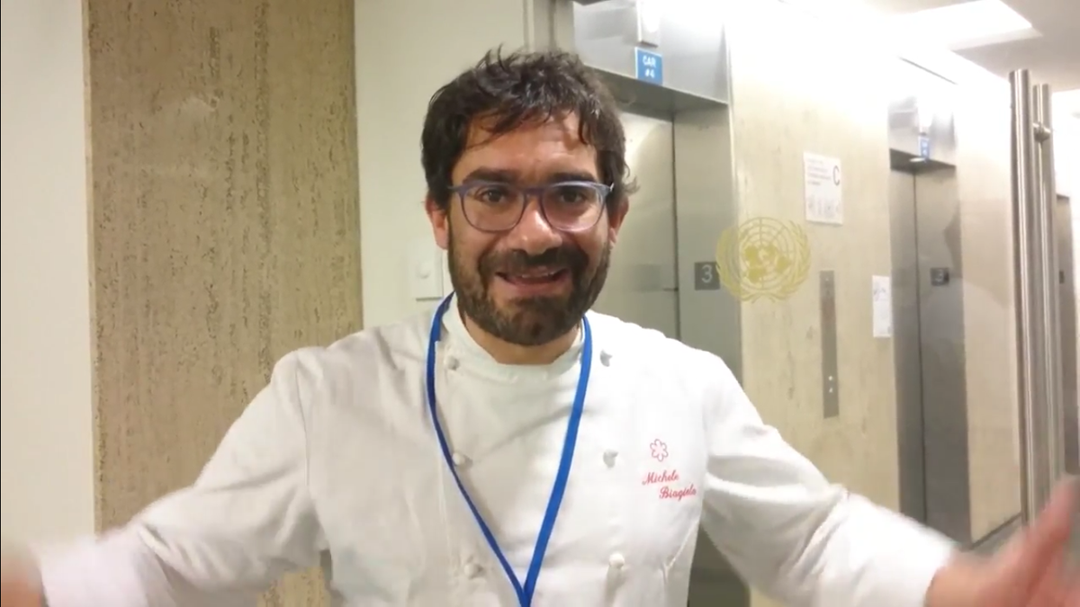 #VIDEO / #ItalianFoodFestival: <a href="/ChefBiagiola/">Michele Biagiola</a>’s #natural #cuisine #food 
--> wp.me/s5DQef-12712 #Italy 60yrs #UN