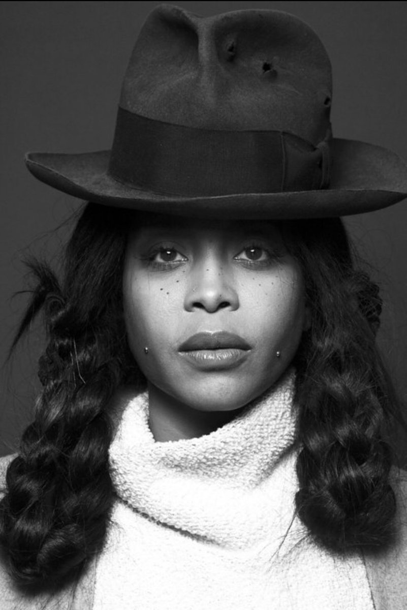 Erykah Badu's search for her African ancestry led her to the Bamileke area, in Cameroon.