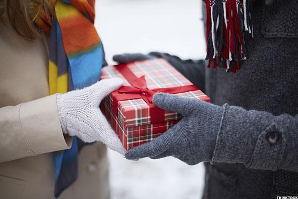 LiveParkCentral's tweet photo. Checkout these Secret Santa and White Elephant Gift Ideas! -  #SecretSanta #WhiteElephant #… https://t.co/W6gSj1Hfad https://t.co/likhgCHfHQ