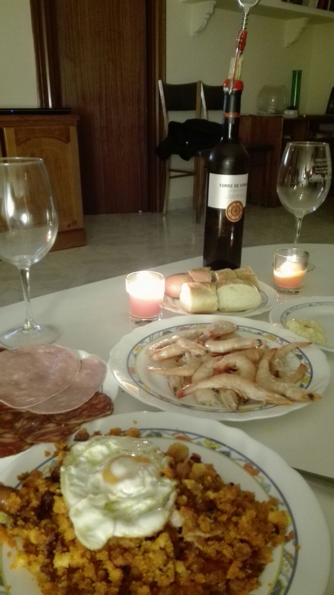 Hoy está viendo el debate hasta rajoy! #7DElDebateDecisivo