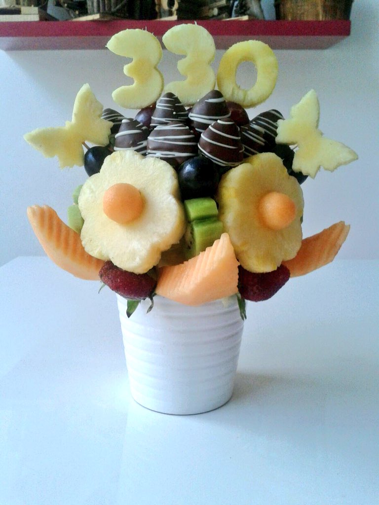 Fruitsecret1's tweet photo. باقات مميزه ..لجميع المناسبات..طعم رائع وأرقى الأشكال ..#ترند_السعوديه #لو_انك_وزير_التربيه #ترند #صباح_الخير_يا_عرب https://t.co/WUtFwRUbjV