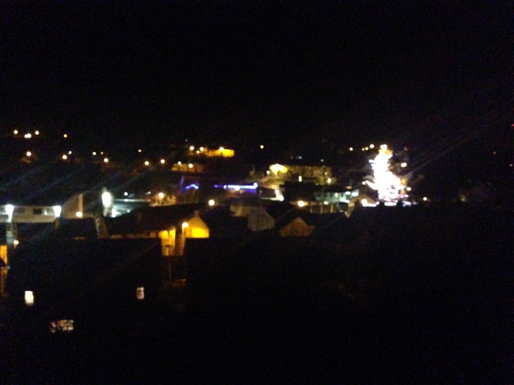 CBcaela's tweet photo. Got myself a lovely wee town here! The white line on the right is Christmas lights. https://t.co/T3k9eQ3XBH