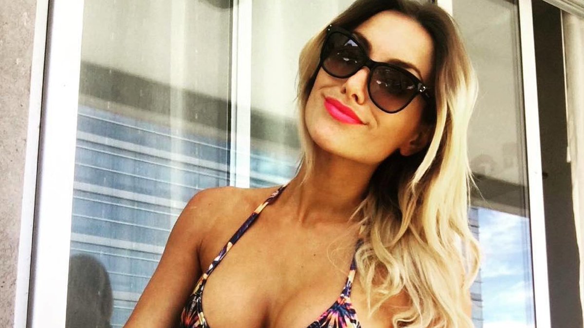 eltreceoficial's tweet image. ¡Tremendo destape! El imperdible álbum de fotos hot de Sofía Macaggi, ex bailarina de Samid eltrecetv.com.ar/articulo/treme…