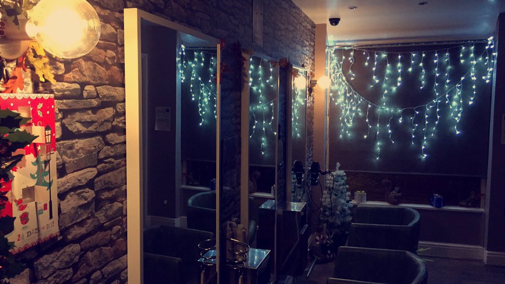 RootssalonsHair's tweet photo. #salonmanager #Leeds #rootshairstudioleeds https://t.co/4XEGfapQd6