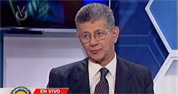 UNoticias's tweet photo. Ramos Allup en Venevisión: "Autoridades de Poderes Públicos deberían renunciar" https://t.co/SPzBa5HLVn https://t.co/wQEjIi12qI