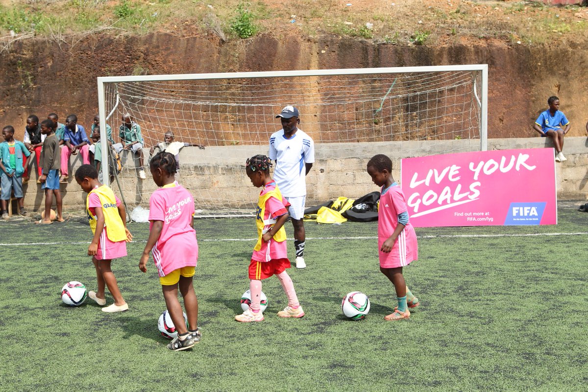 FIFAWWC's tweet photo. Fantastic! @NicoGaellenica with young girls @FecafootOfficie #LiveYourGoals festival. 
Pix: https://t.co/SveXDrGrXz https://t.co/v2PA1BVPlb