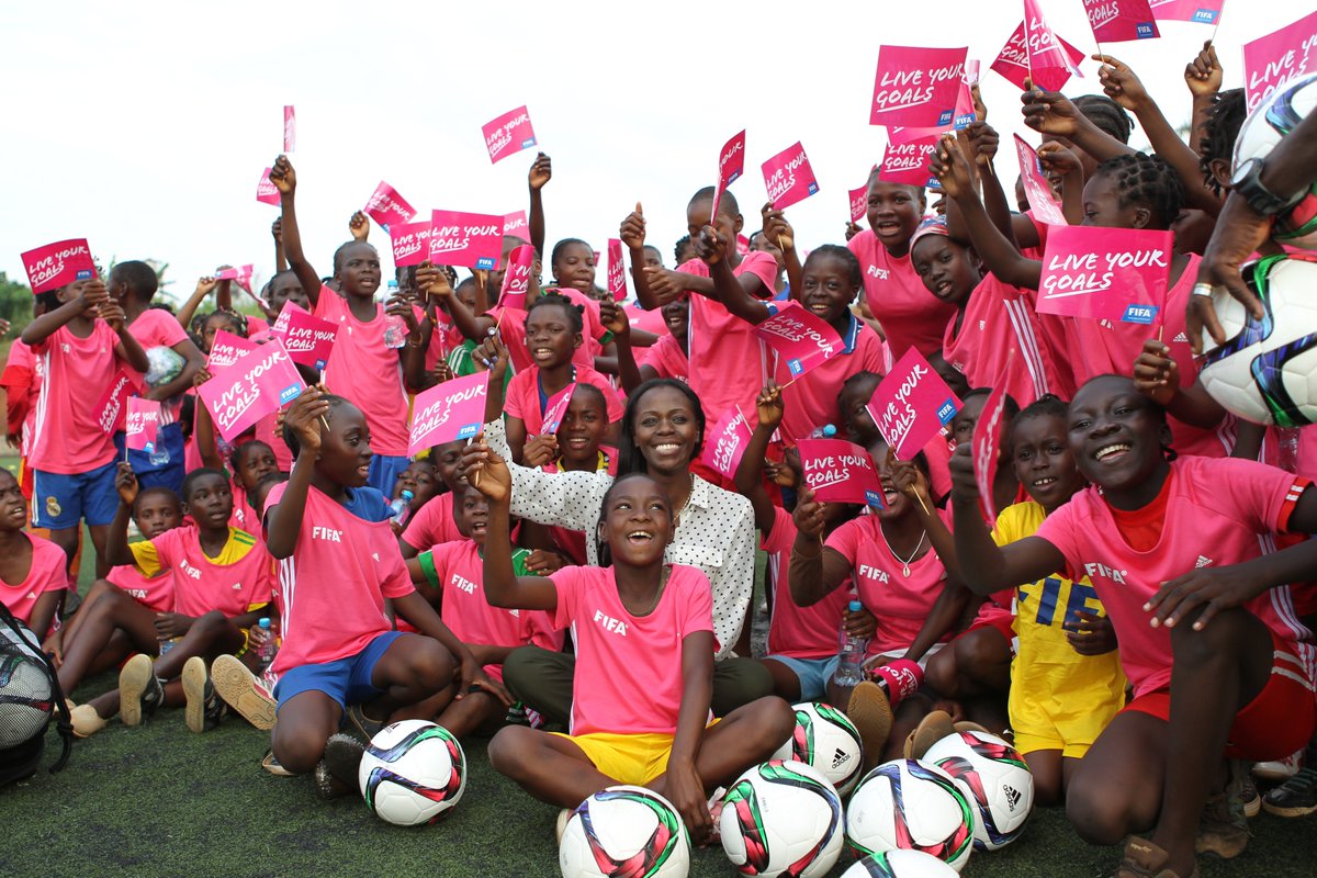 FIFAWWC's tweet photo. Fantastic! @NicoGaellenica with young girls @FecafootOfficie #LiveYourGoals festival. 
Pix: https://t.co/SveXDrGrXz https://t.co/v2PA1BVPlb
