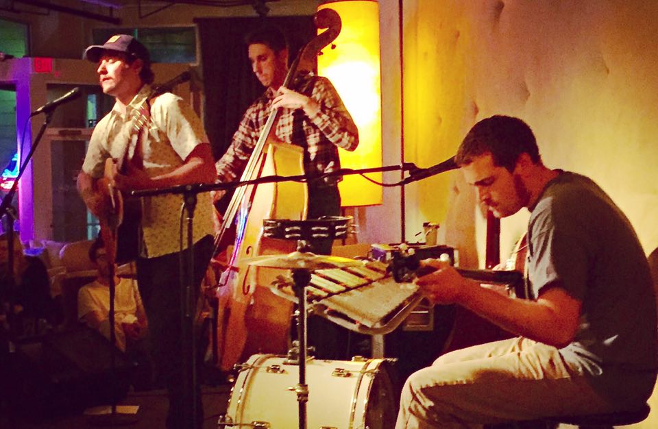 .<a href="/TheChipBreakers/">The Chip Breakers</a> #concert was incredible on Saturday. Make sure you check them out. thechipbreakers.bandcamp.com/track/motor-dr… #folk