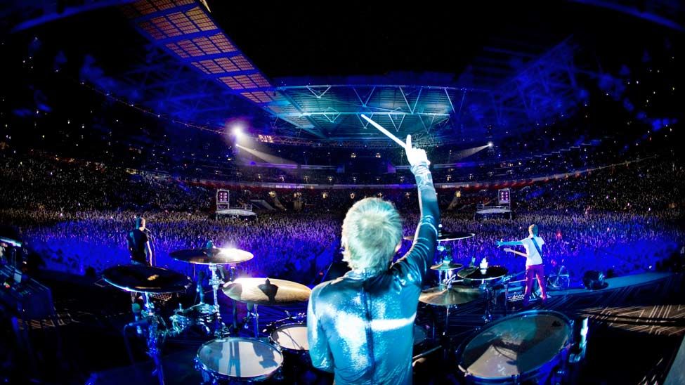 Happy Birthday to one of the best drummers. 38   