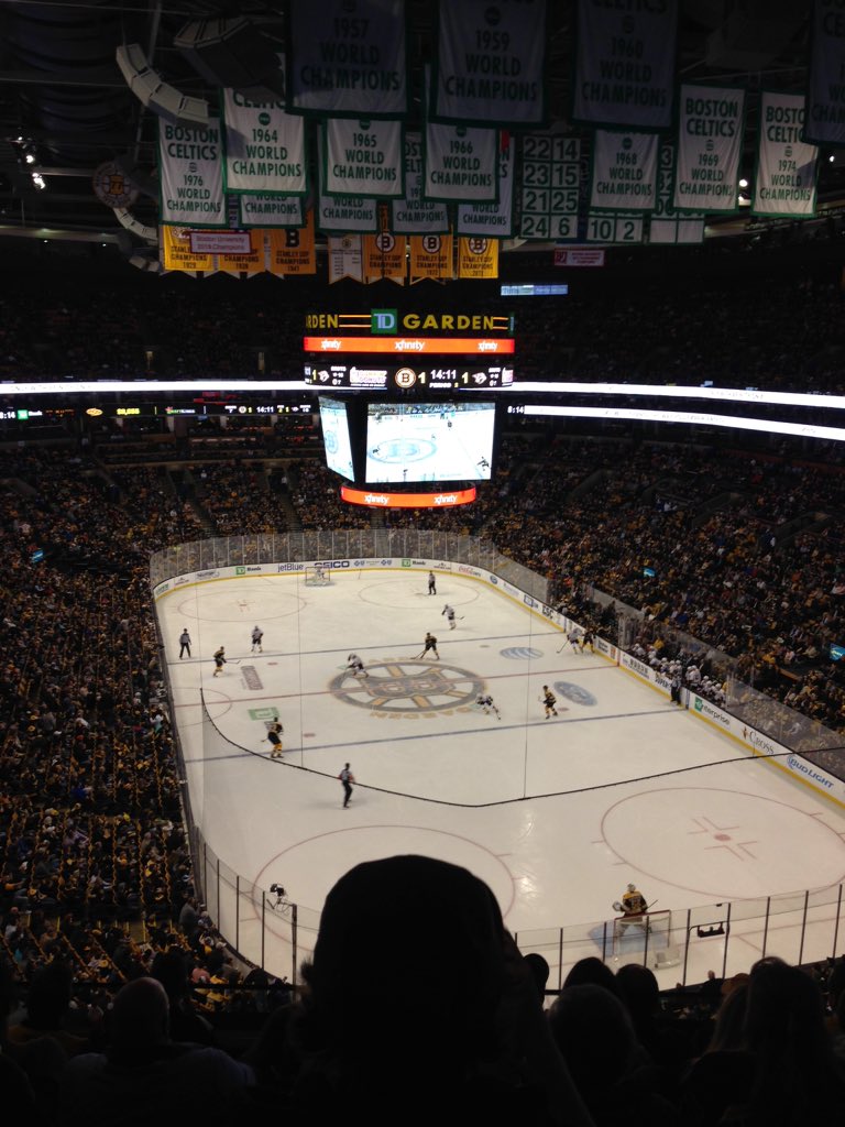 Boston_Students's tweet photo. Fight, Goal, #NHLBruins https://t.co/1xoYNk9LZN