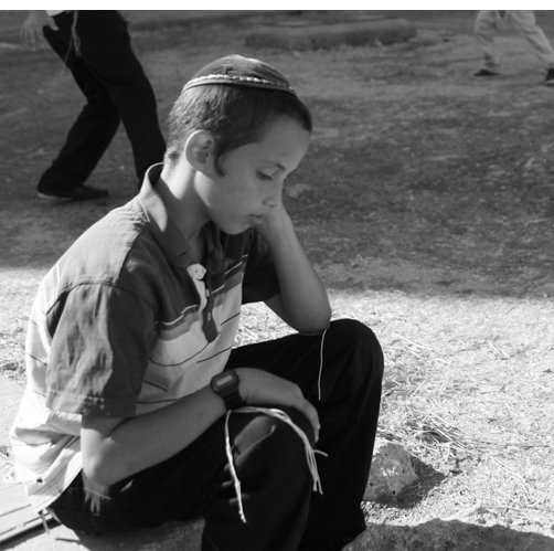 MesamcheLev's tweet photo. Boy who went to school w/torn shoes gets brand new shoes from @Mesamche_Lev, Be part of it: https://t.co/8hX3hD0r28 https://t.co/EQ0Hchn8GI