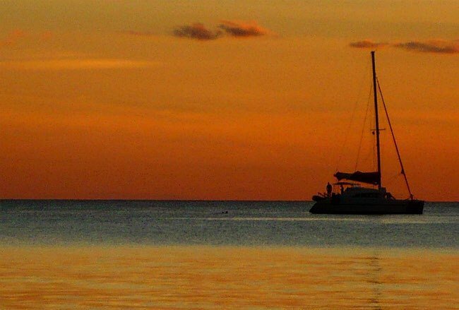 futurobloguero's tweet photo. #Atardecer en el mar. #futurobloguero #sunset #sea #travel #lazyblog #lazytravel #natgeotr… https://t.co/peBjeV9OOQ https://t.co/rLyXbkGtGk