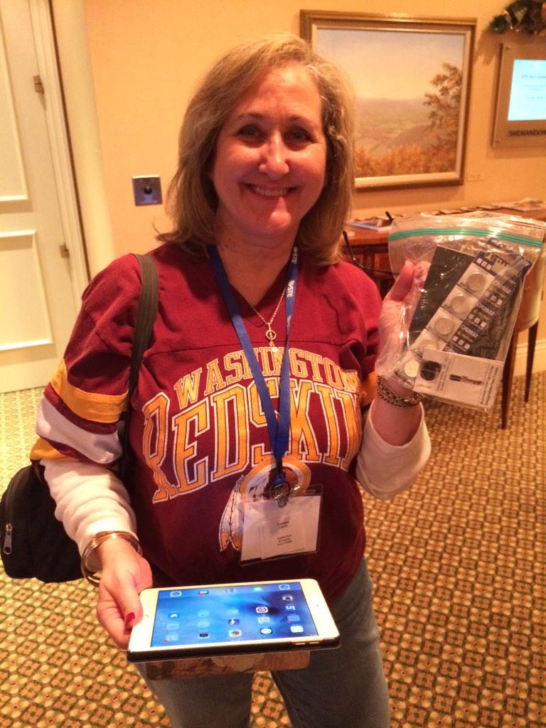 DesignMakeTeach's tweet photo. Winner #hackvste Business Card Lightsaber Starter Pack @tkguiffre for teaching others #vste15 Knowledge is a flame https://t.co/WwvIZcJwfz