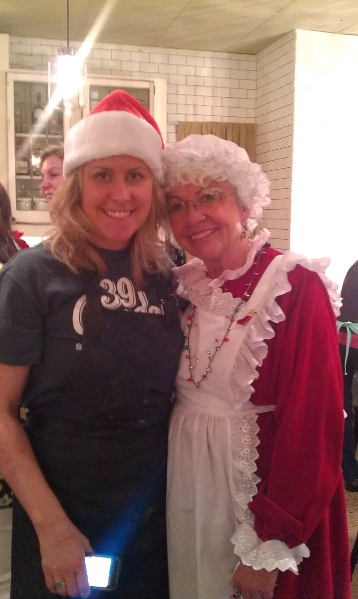 guelphsoupsistr's tweet photo. Mrs Claus inspiring Chef Becky @BeckyLHood at soup making for Guelph women in crisis @gwwic. Happy holidays. https://t.co/KHregxxjHn