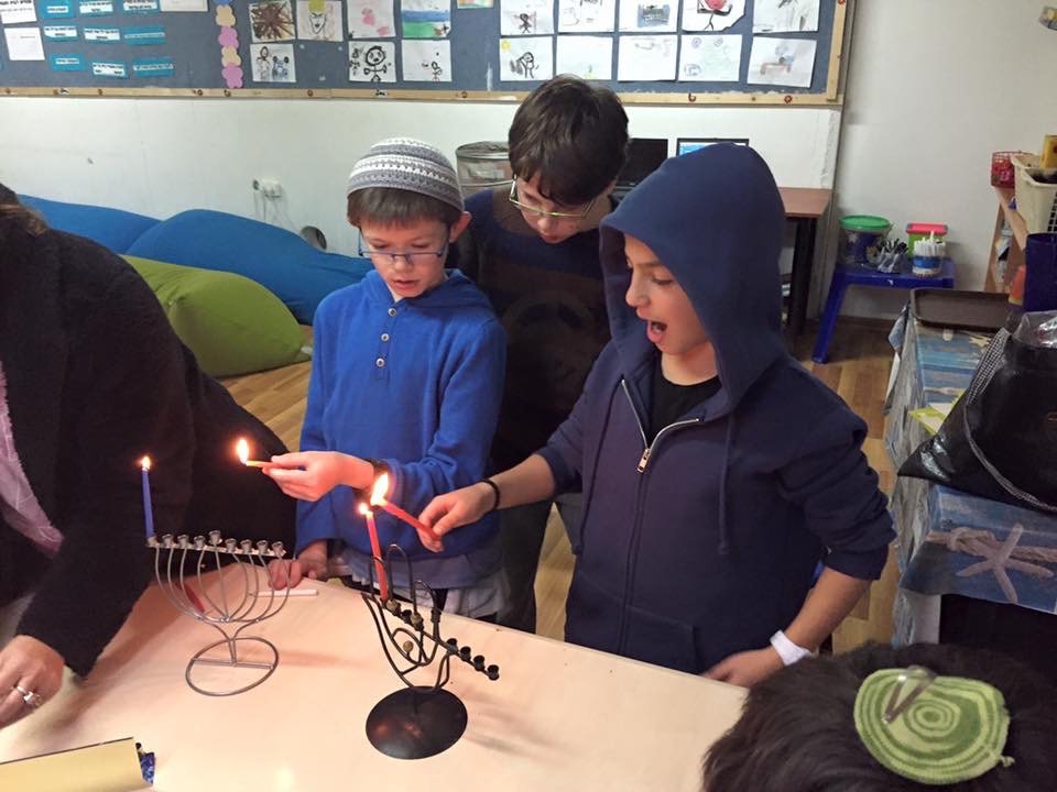 FriendsofTsedek's tweet photo. #HappyChanukah from Tsedek! 🔯 

Give the Tsedek kids the gift of a better life. Donate here: https://t.co/g686zQKF5i https://t.co/3K6Ur1X0cP