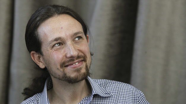 ETrece_13's tweet photo. Lo mejor de ser diferente es TODO. Gracias @Pablo_Iglesias_ 
#IglesiasPresidente20D #7DElDebateDecisivo https://t.co/9o5s4Z9DGC